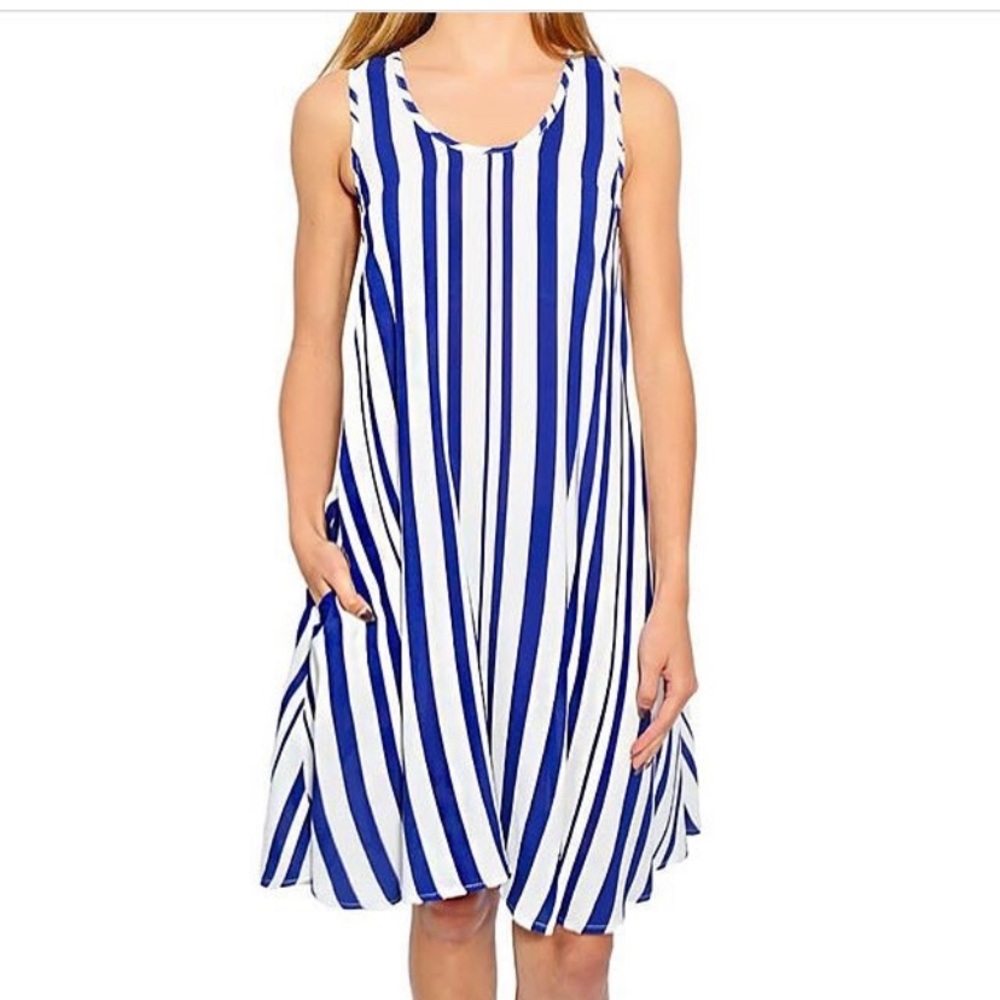 NWT Ava Sky Dress Jimi, Small